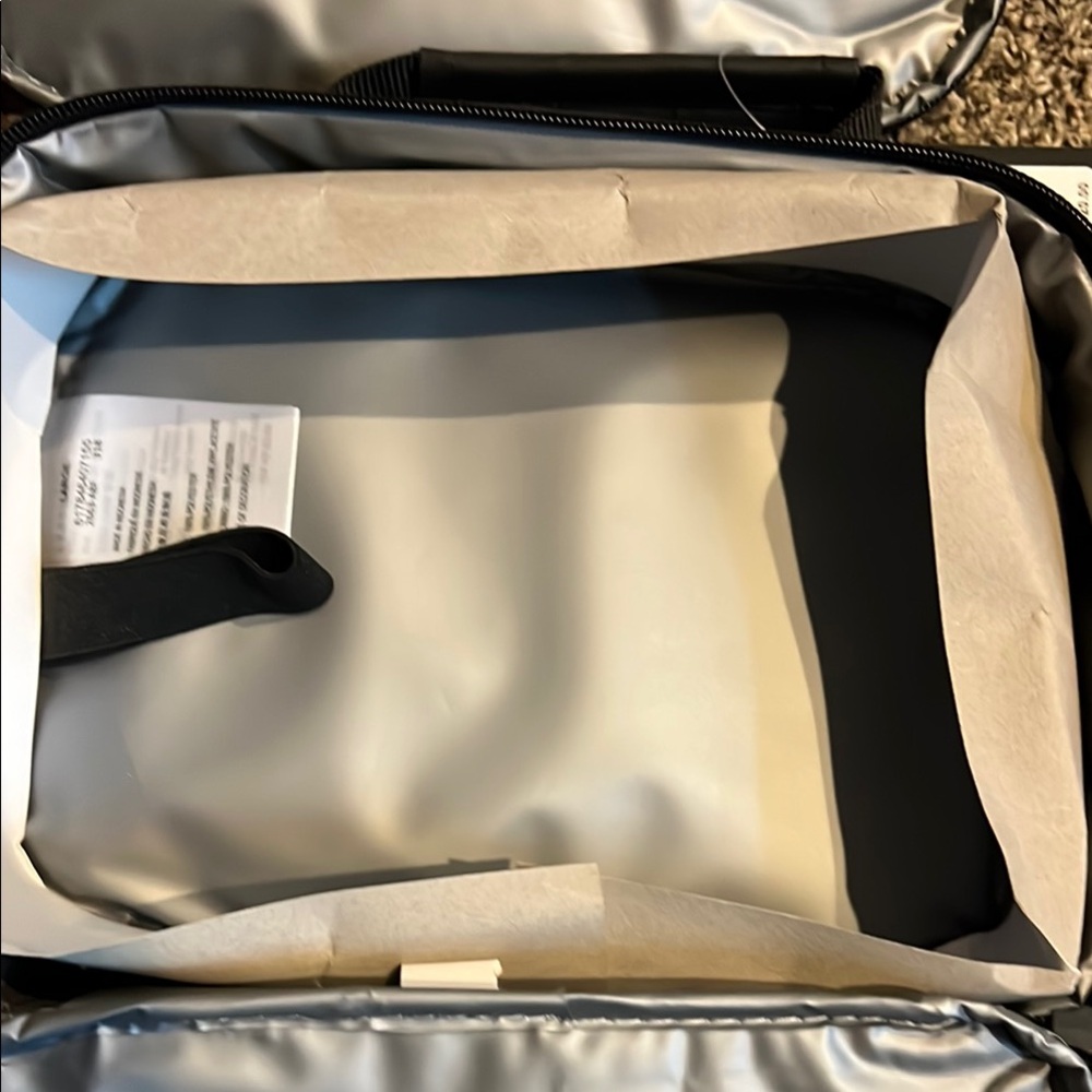 New Nike Pink and Black Lunch Bag Set - Picture 3 of 3
